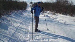 Подъем в гору на лыжах. Способ: "ступеньками" или "лесенкой".