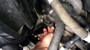 Mercedes A Klasse Замена Датчика положения коленчатого вала.