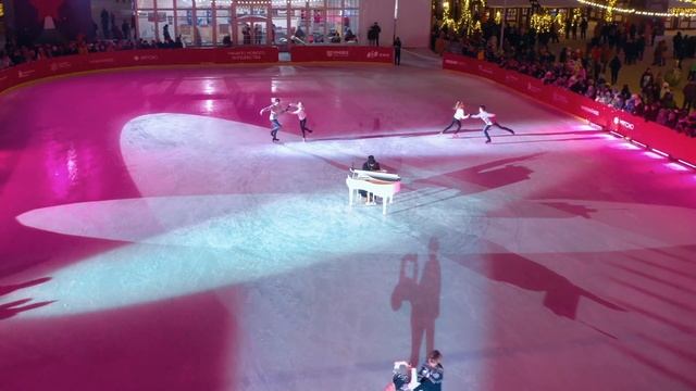 Празднование Нового Года на Ярмарке смотреть онлайн