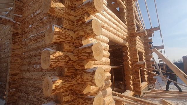 Дом из дикого сруба с мансардным этажом на 140м2. смотреть онлайн