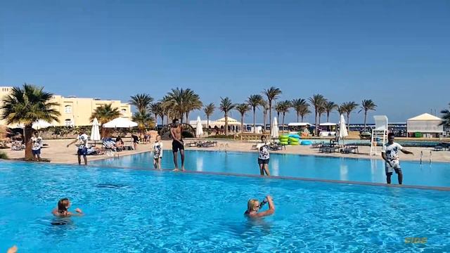 Клубный танец отеля Sataya Resort Marsa Alam 2021