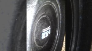 Подключил саб к муз.центру.