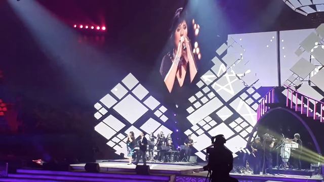 Концерт Памяти Батыра - Карина Абдуллина Певица и саксофон Астана 2018 Велотрек смотреть онлайн