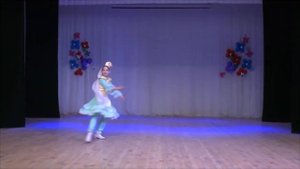 Соло Нигаматьянова Арина.Стилизованный татарский танец