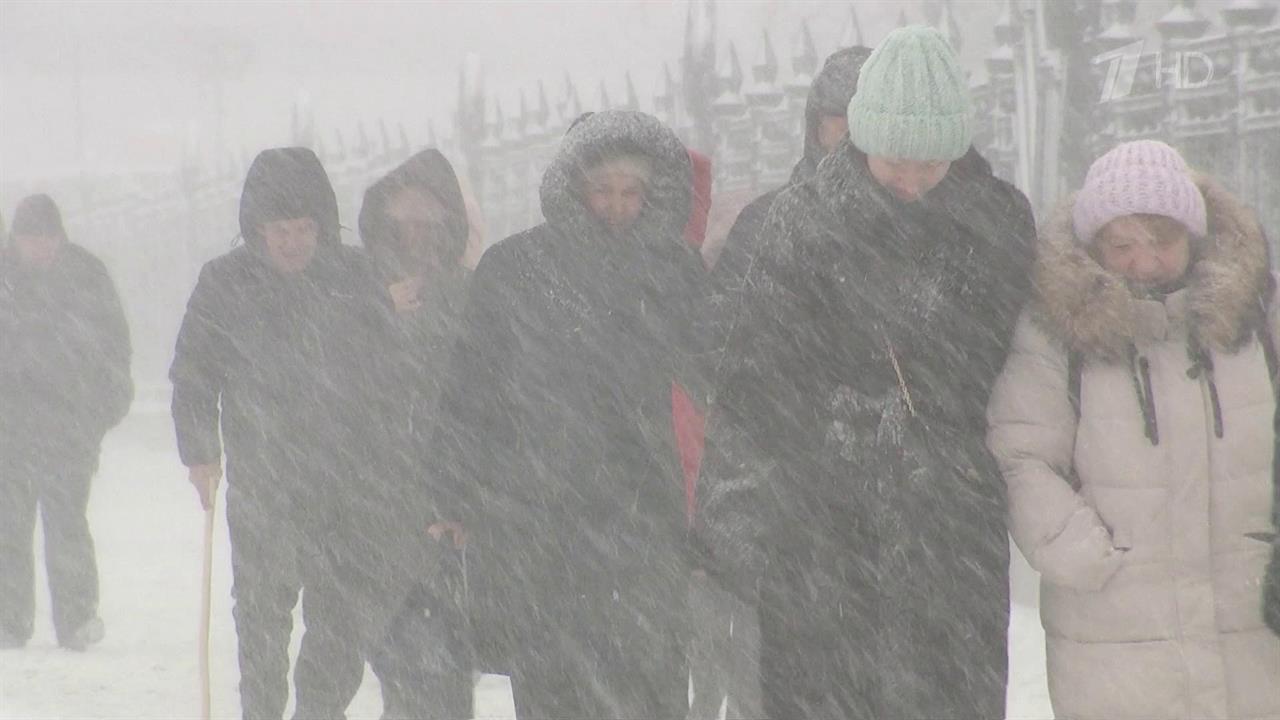 В Москве из-за сильного снегопада объявлен желтый уровень погодной опасности