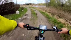 катаю за городом на stels adrenalin 1500w