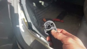 Шкода Фабиа снятие обшивки