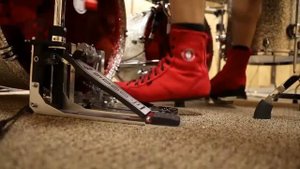 AQUILES PRIESTER   - ANGRA