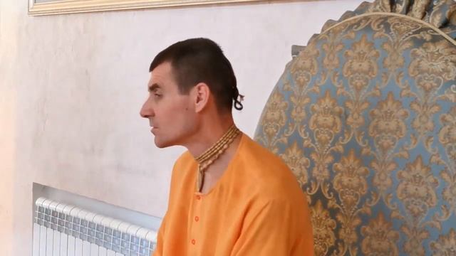 Отличительный признак преданности. Вальмики дас
