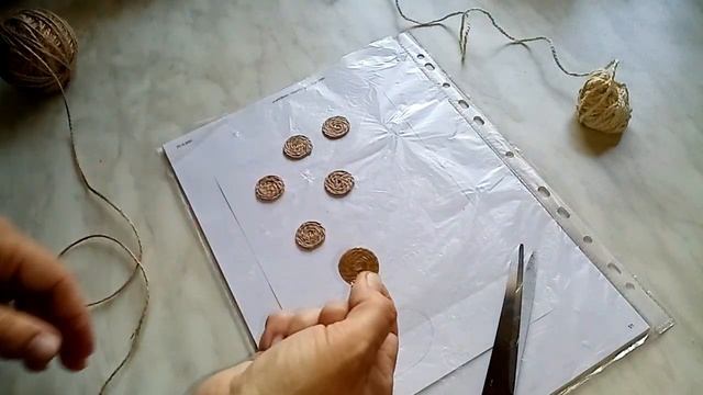 Переделка. Шкатулка из джута и пластмассовой баночки. Простая идея. смотреть онлайн