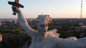 Мамаев курган Волгоград. Родина мать. Июль 2020