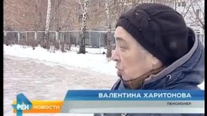 Каток возле школы залили  Почему школьники не рады