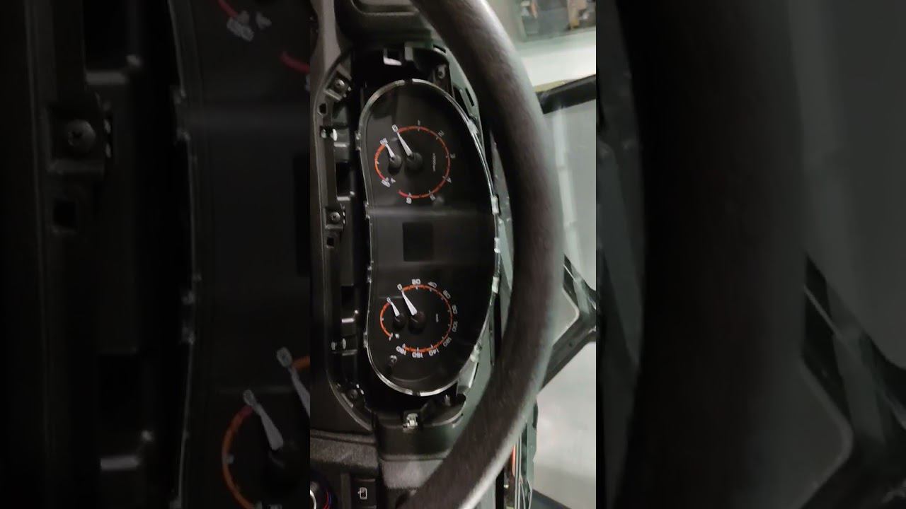 где находится реле поворотов нива Урбан 2020-22 смотреть онлайн