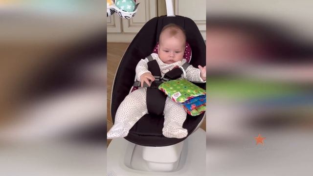 Дочка Ольги Орловой Аня маленькая зайка!