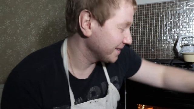 Все кипит все пышит. Все четенько. Готовлюсь к мукбангу. Душевный мукбанг. смотреть онлайн