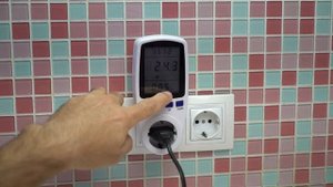 Бытовой Ваттметр - измеритель мощности сети 220 В, обзор устройства