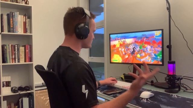 Is this $1,300 Gaming Monitor Worth It? | Zowie 360Hz XL2566K Review смотреть онлайн