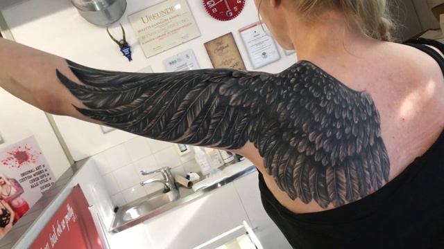 Tattooed Angel Wing... смотреть онлайн