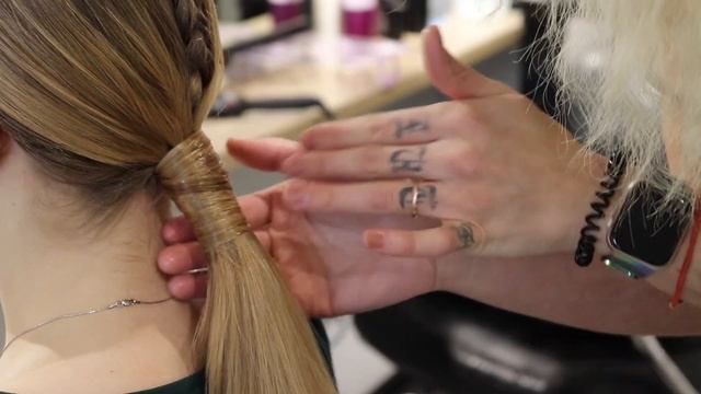 ЛЁГКАЯ ПРИЧЕСКА на длинные волосы 2019 - 2020 look на НОВЫЙ ГОД смотреть онлайн