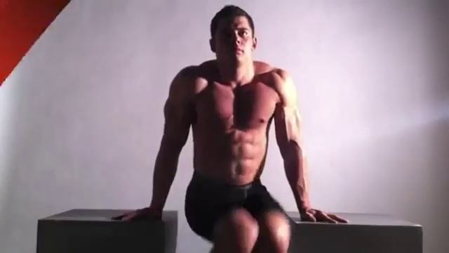 Боковой подъем коленей в висе смотреть онлайн