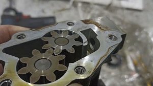 Масляный насос двигателя K7M, K7J, 1.4 - 1.6L Renault купить в Курске