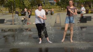 Girls, fountain and fun splashes of summer-9 ! / Девушки, фонтан и веселые брызги лета-9 !