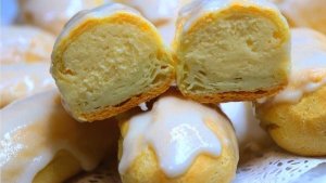 Те самые заварные  пирожные из советской кулинарии.