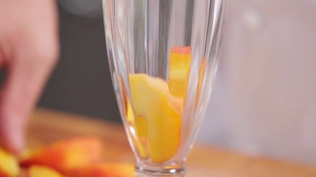 Chef Dan Doherty's Peach Melba Recipe - Häagen-Dazs смотреть онлайн