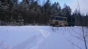 Газ 66 Gaz 66 по глубокому снегу.