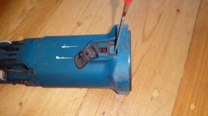 Ремонт кнопки Makita 9558