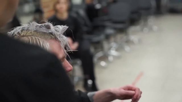 Мужские стрижки с Дмитрием Вашешниковым | Трансляция с обучения | Лекция во время работы деметриус смотреть онлайн