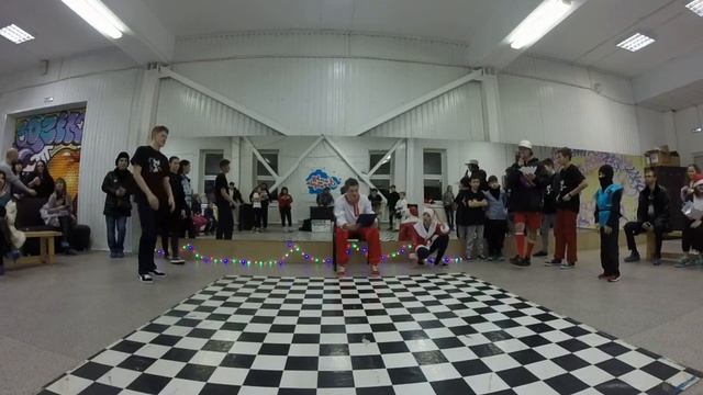 В Гостях у Funky People День рождение 4 года 10-18 лет Кактус vs Даша смотреть онлайн