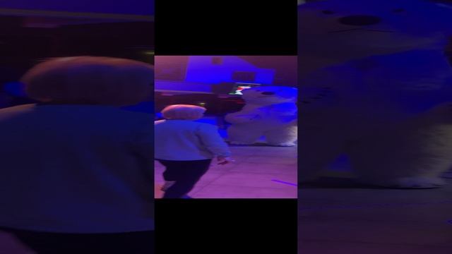 Bear is dancing in a nightclub in Grodno 2024