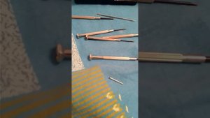 Как достать сломанный наконечник наушников из Meizu?