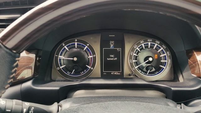 Use of this button in your car | VSC & TRC off | Vehicle Stability & Traction Control |Toyota Innov