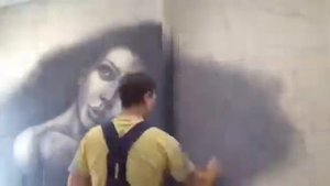 Роспись стены аэрографом