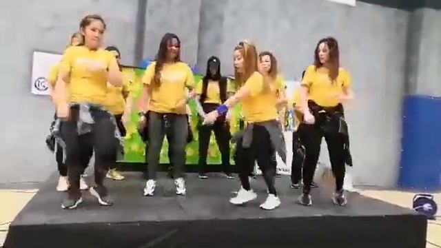 Senorita bachata remix (Zumba in Kuwait) смотреть онлайн