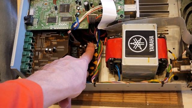 Ресивер Yamaha не включается, или выключается через короткое время. Yamaha RX-V559. Ремонт. Разборк смотреть онлайн