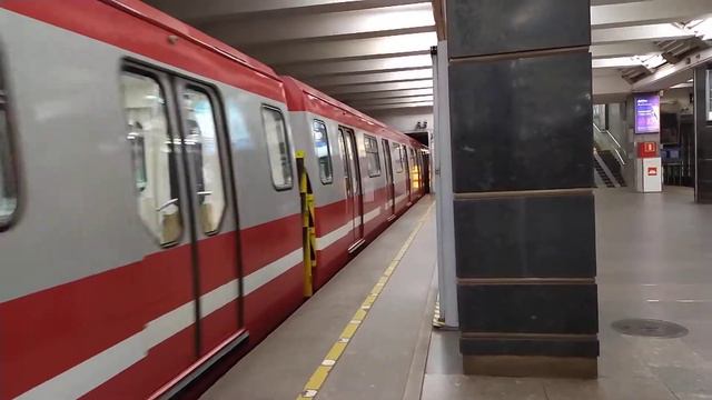 Метро-поезд 81-722.1/723.1/724.1 "Юбилейный" смотреть онлайн