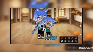 это её друг ?