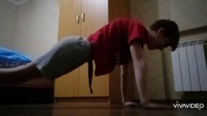 Показываю и рассказываю сколько же отжиманий должен делать мальчик в 13 лет