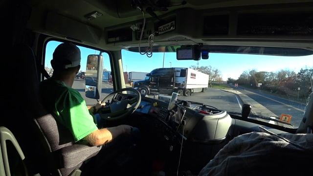 2020 Volvo Vnl 860 The Wife & Race Team смотреть онлайн