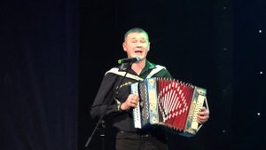 Сергей Пакеев на юбилее Володи Матвеева