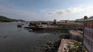 Современная китайская деревня в центре Санья в Китае / Самый жаркий месяц на Хайнане