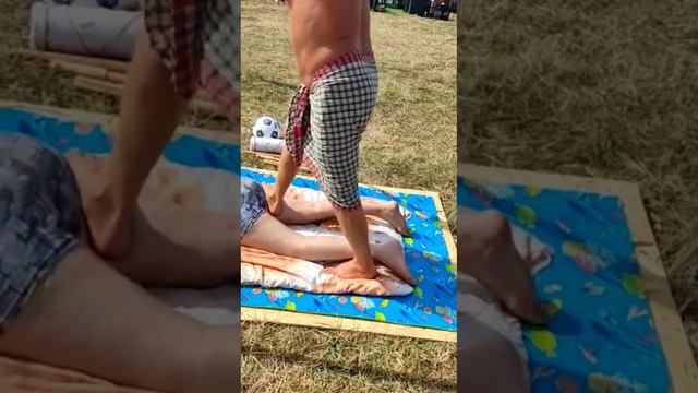древний массаж ногами методика из панчакармы Индия
