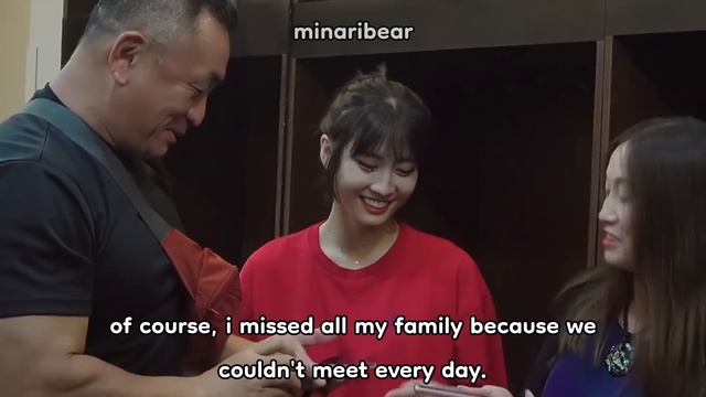 momo's dad stans this member (spoiler alert: it's not momo) смотреть онлайн