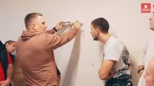 Соединение алюминиевого профиля для ниши с багетом