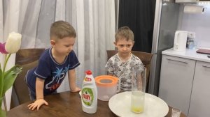 Вулкан из соды и уксуса. Опыт с детьми вулкан. Как сделать вулкан дома. VOLCANO
