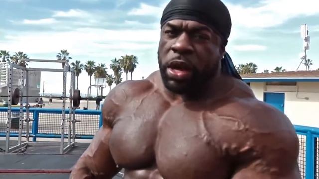 Негр угрожает маленькому рэперу! Мем. смотреть онлайн