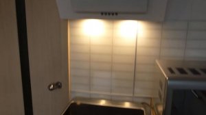 Вытяжка для кухни. Кухонная вытяжка. Монтаж воздуховода.